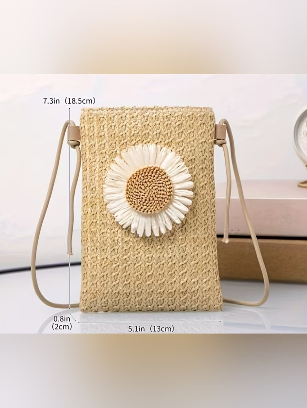 Straw Daisy Crossbody Bag